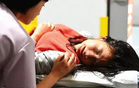 20歲女性產(chǎn)子后，竟要求6名男人來做親子鑒定，事情結(jié)局讓人痛心