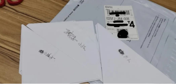 申請(qǐng)親子鑒定麻煩嗎，哪些東西可以做？血痕樣本可以嗎？